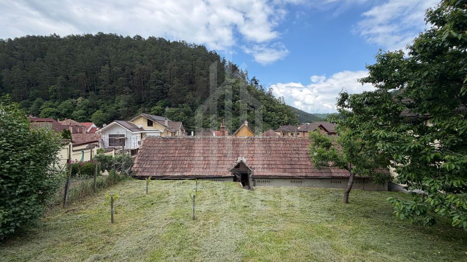 Casă rustică de vânzare în Tilișca, (Marginimea Sibiului) - Poză 10