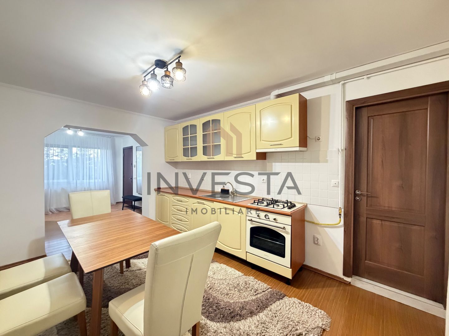 Casa spatioasa de inchiriat- zona Faget - Poză 5