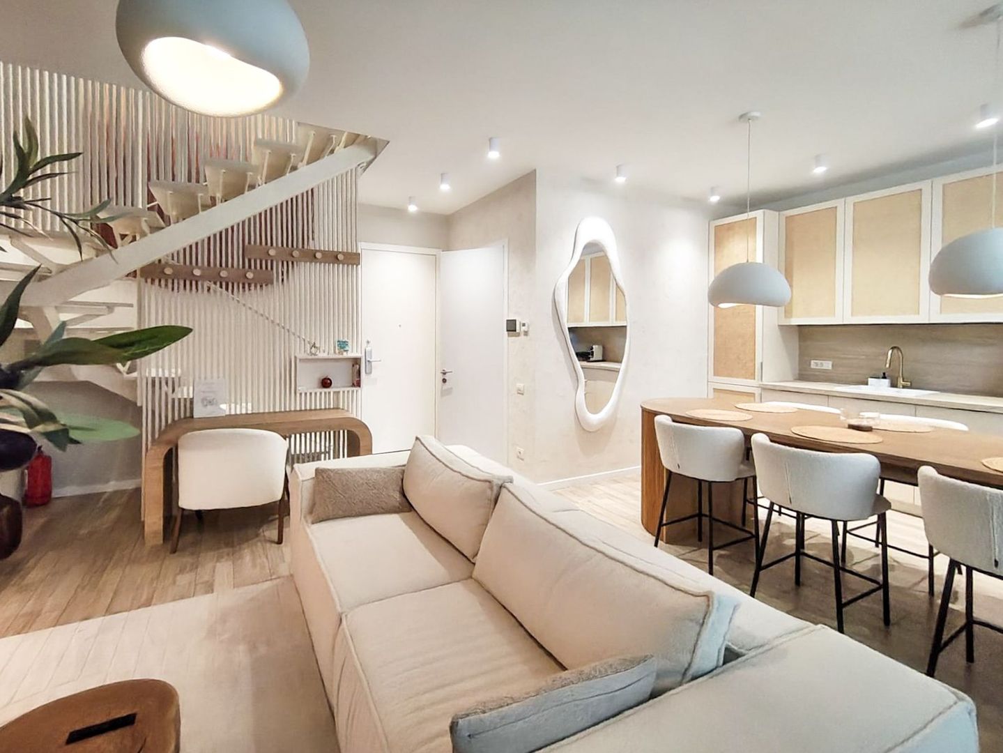 Chirie | Duplex 3 camere | Cartierul Francez | Design Modern - Poză 2