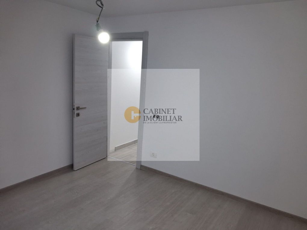 2 Camere-50MP | Decomandat | P/4 | 1981 | Creditabil | M Crangasi 5min - Poză 8