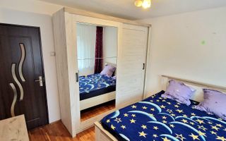 Ofer spre închiriere apartament 3 camere,2 bai, zona Lipovei, 400 euro/lună. - Poză 2