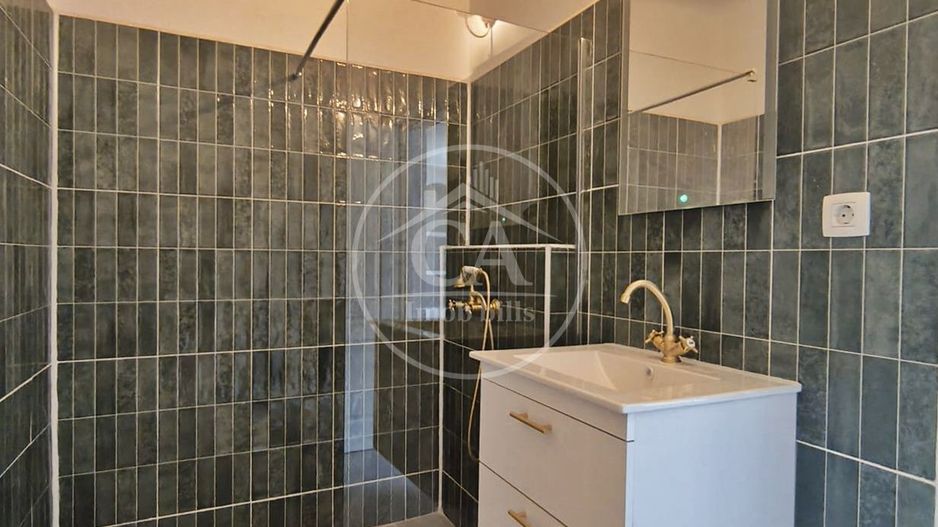 Apartament cu 2 camere la curte comuna de vanzare Ultracentral, Oradea - Poză 8