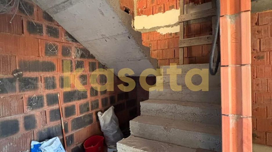 Duplex | Unitate Individuala La Gri | 4 Camere | Mansarda | Terasa - Poză 8