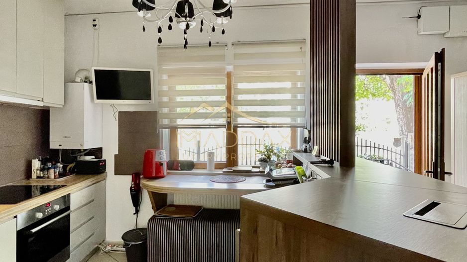 Vila cu 5 camere //2 parking// Zona Domenii - Poză 8