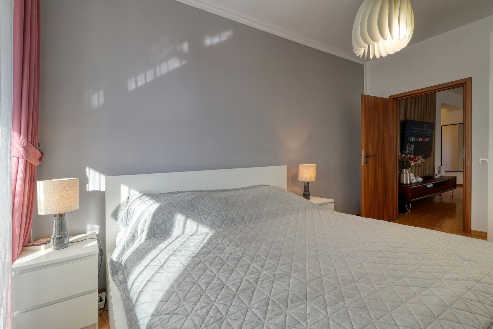 Bucurestii Noi- Dămăroia- Apartament de 4 camere-92mp- Școala 179 - Poză 9