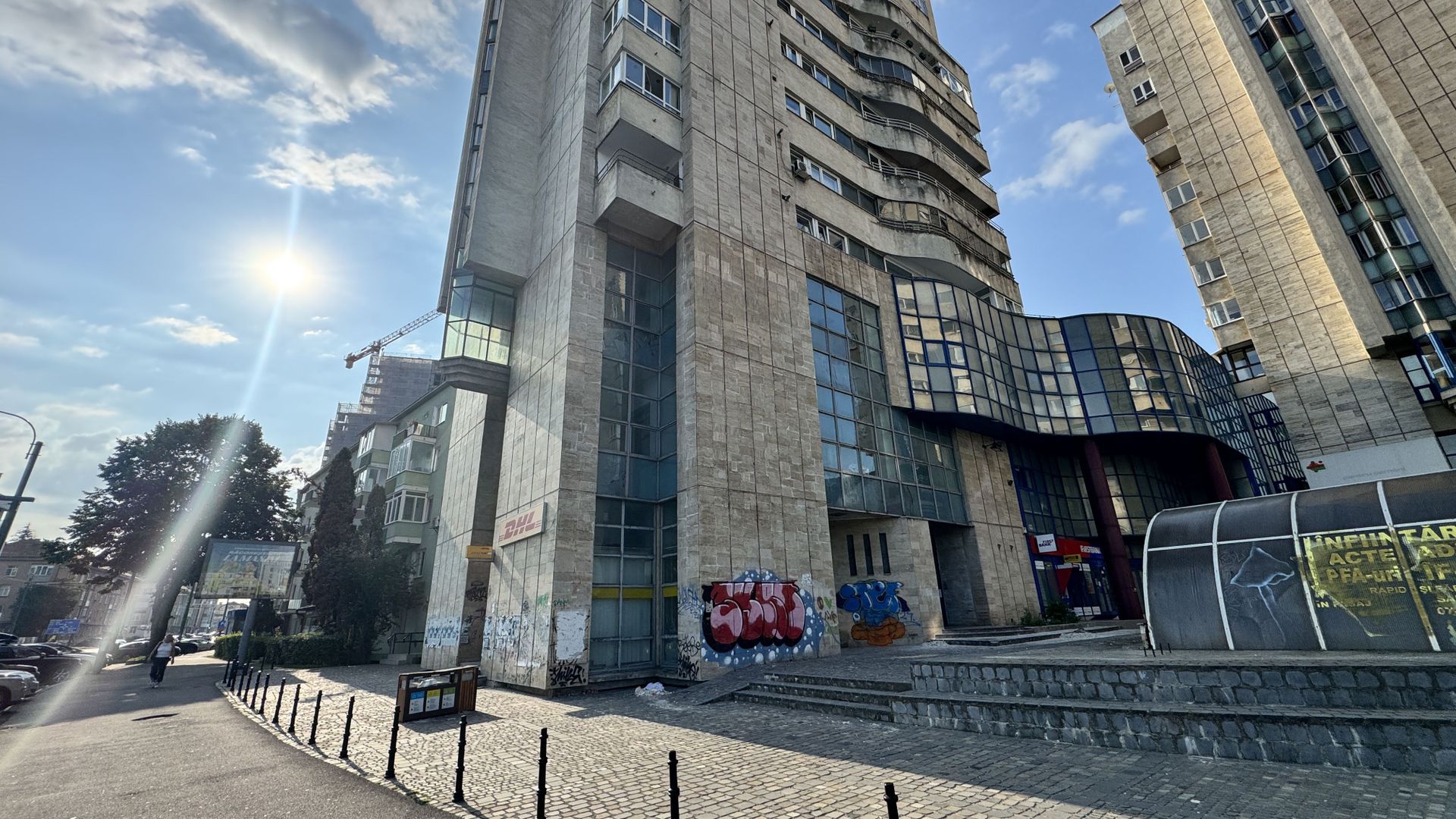 Spațiu comercial 493 mp utili | Locație centrală | Vizibilitate excelentă | - Poză 1