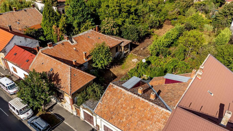 Proprietate REZERVATĂ! Casă din centru în Arad. - Poză 10