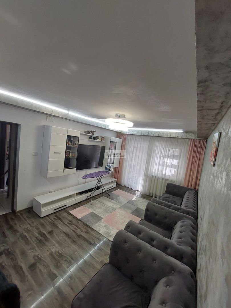 Apartament 3 camere/PARTER/IPJ /str. Lupeni/FOCSANI - Poză 1