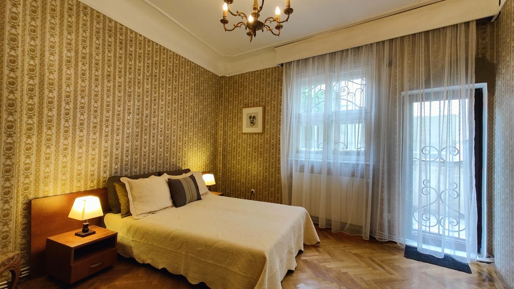 Apartament interbelic elegant cu terasă, pe Vasile Lascăr – lângă Dacia - Poză 2
