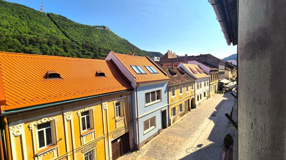 Exclusivitate - Imobil 53 mp,  la 3 minute de P-ta Sfatului, pet friendly - Poză 2