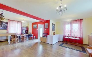 Proprietate pe 2 niveluri, curte individuala si garaj, cartier linistit, Rasnov. - Poză 4