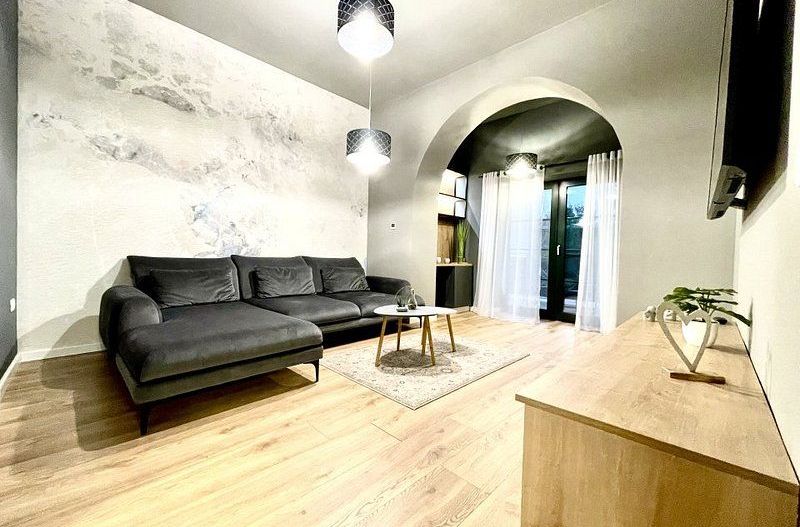 Elegant, finisaje premium, locație deosebita - 3 camere  în Bălcescu - Poză 4