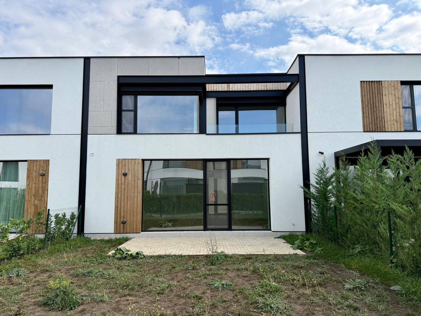 Vila  de tip Urban Villa 07 in faza 1 in Amber Forest - Poză 2