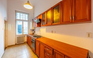 Apartament nemobilat, 3 camere, etaj 1, Bld.Revoluției - Poză 5