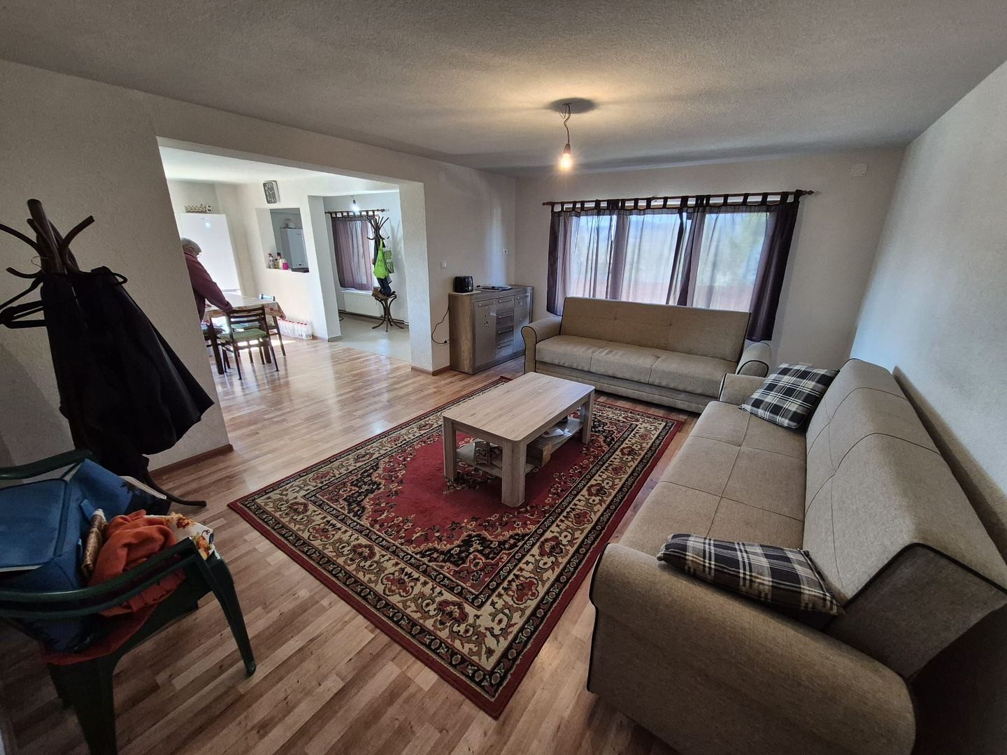 Vila Cornu-Prahova complet mobilata/utilata '' 350 mp + teren 500 mp'' - Poză 5