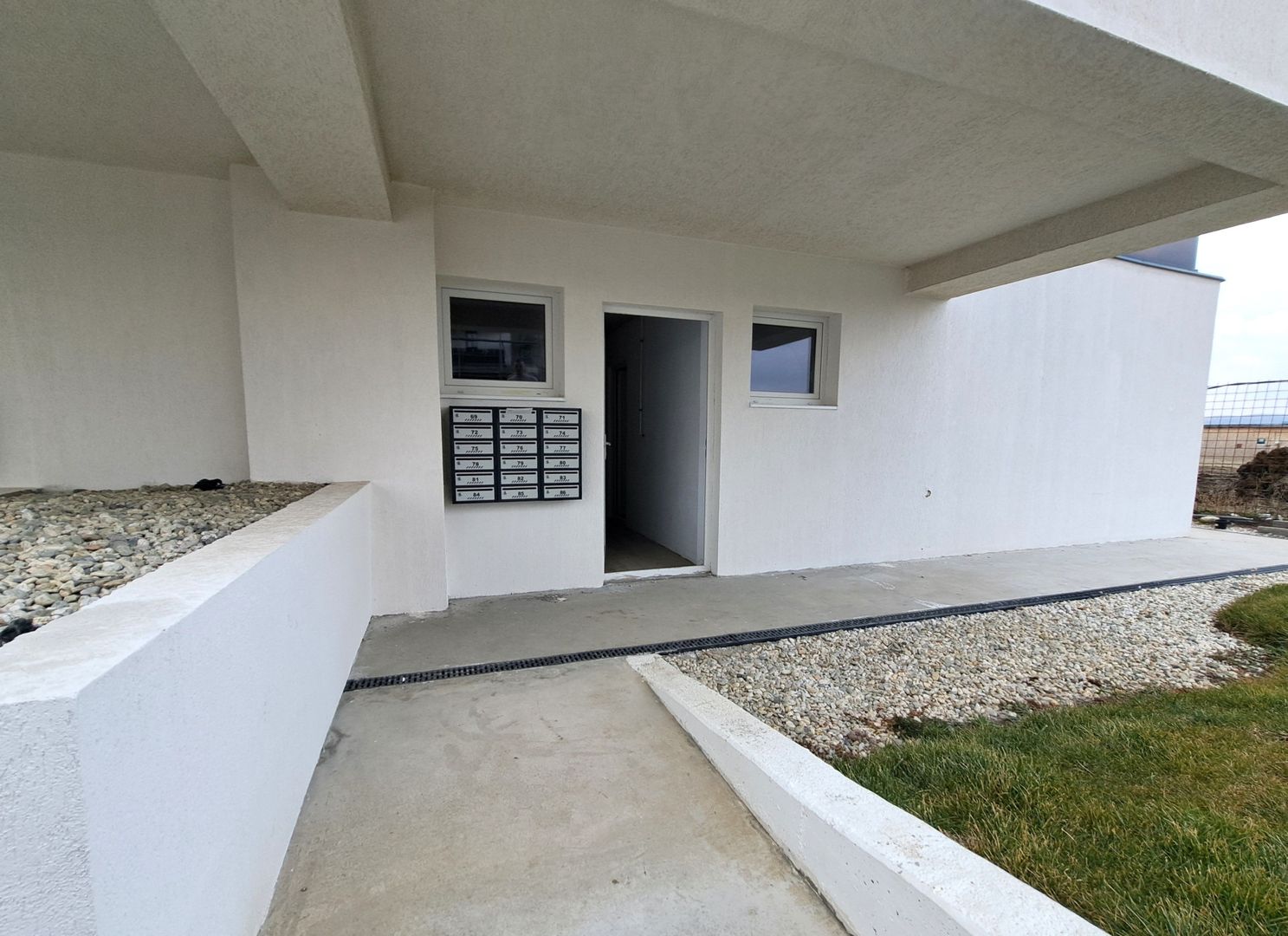 Apartament tip Penthouse cu 3 camere, 2 bai, NOU - Poză 17
