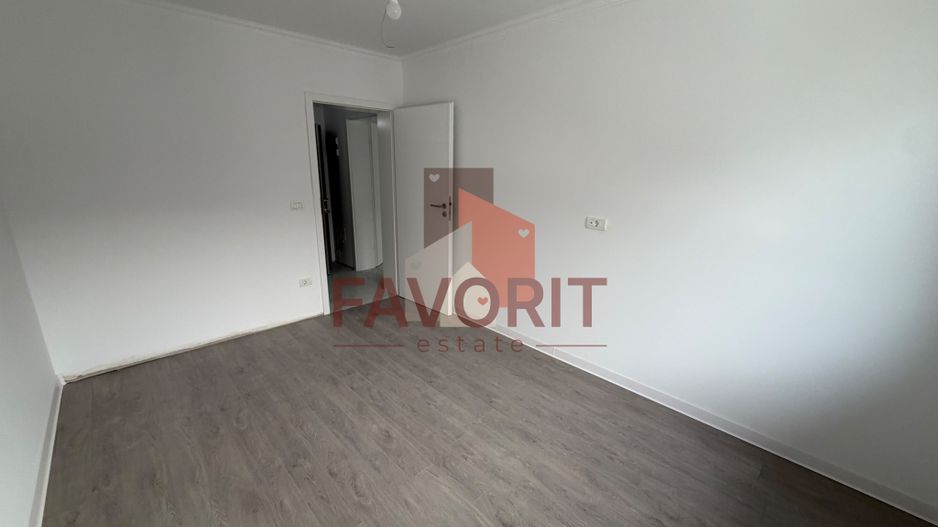 Disponibil imediat. Strada asfaltata. TVA 21% inclus in pret - Poză 9