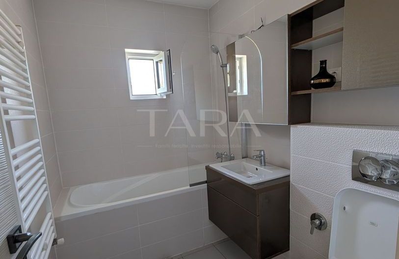 Apartament renovat complet, 2 camere decomandat, zona Gheorgheni. - Poză 7