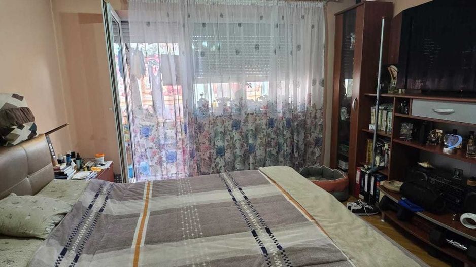 BRASADAS vinde ap 4 cam etaj 8 Centru Nou. - Poză 2