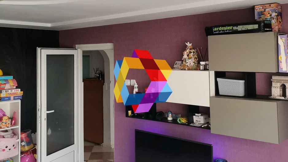 Apartament cu trei camere, zona Racadau 74 mp - parcul Trandafirilor - Poză 4
