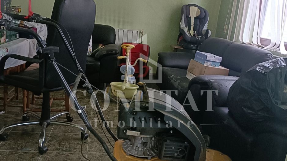 Casă de vânzare cu spațiu comercial în Apahida - Poză 2