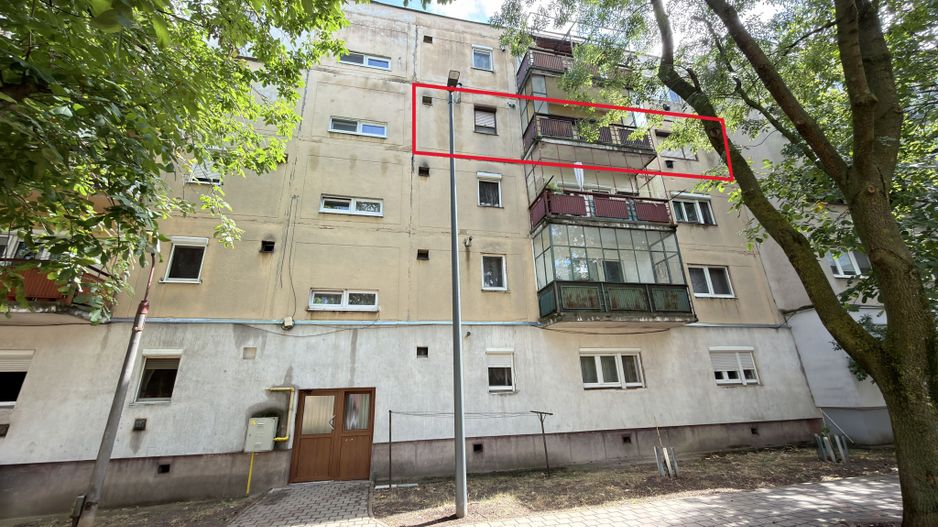 Apartament 2 camere MV1 Str. Narcisei 5 Etaj III - Carei - Poză 13