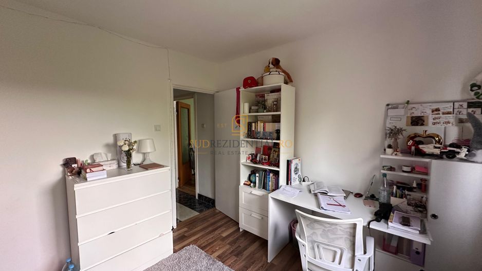 Apartament 3 camere de vanzare, 71 mp – Etaj 3/4 – Drumul Găzarului - Poză 3