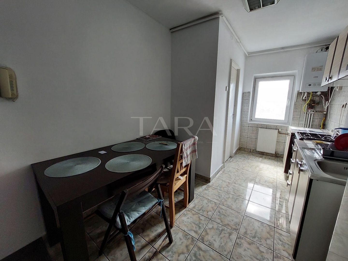 Apartament cu 4 camere de vânzare în Mănăștur – zona Penny. - Poză 1
