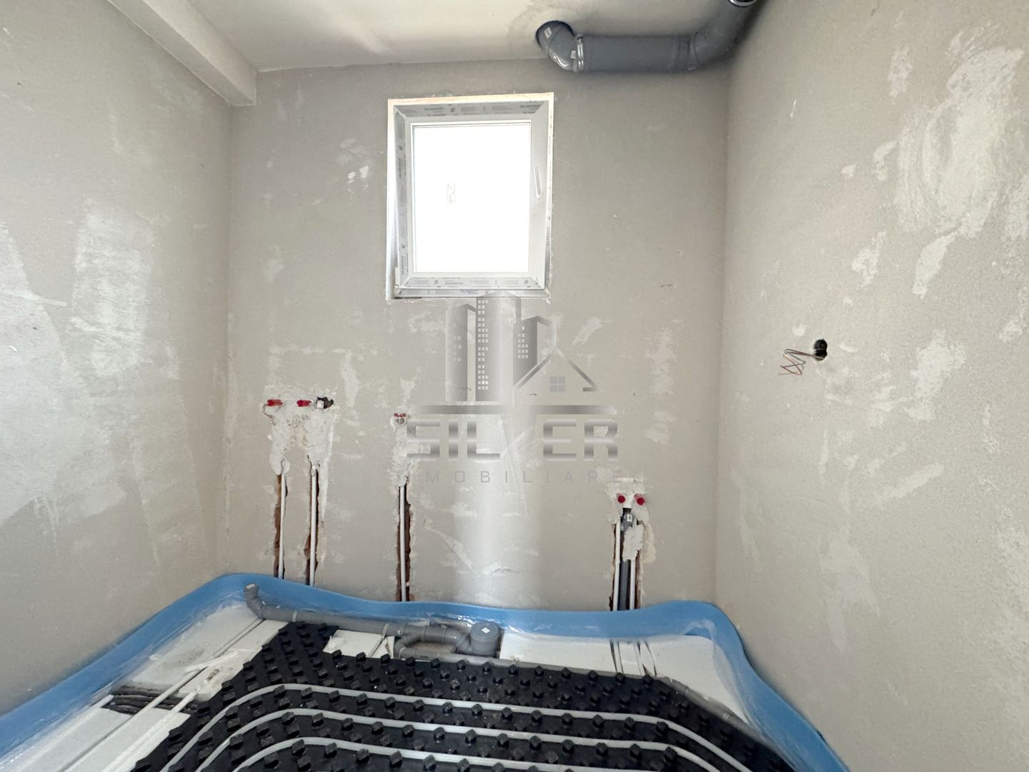 Casa alipita prin garaj/Teren 417 mp/CF. - Poză 12