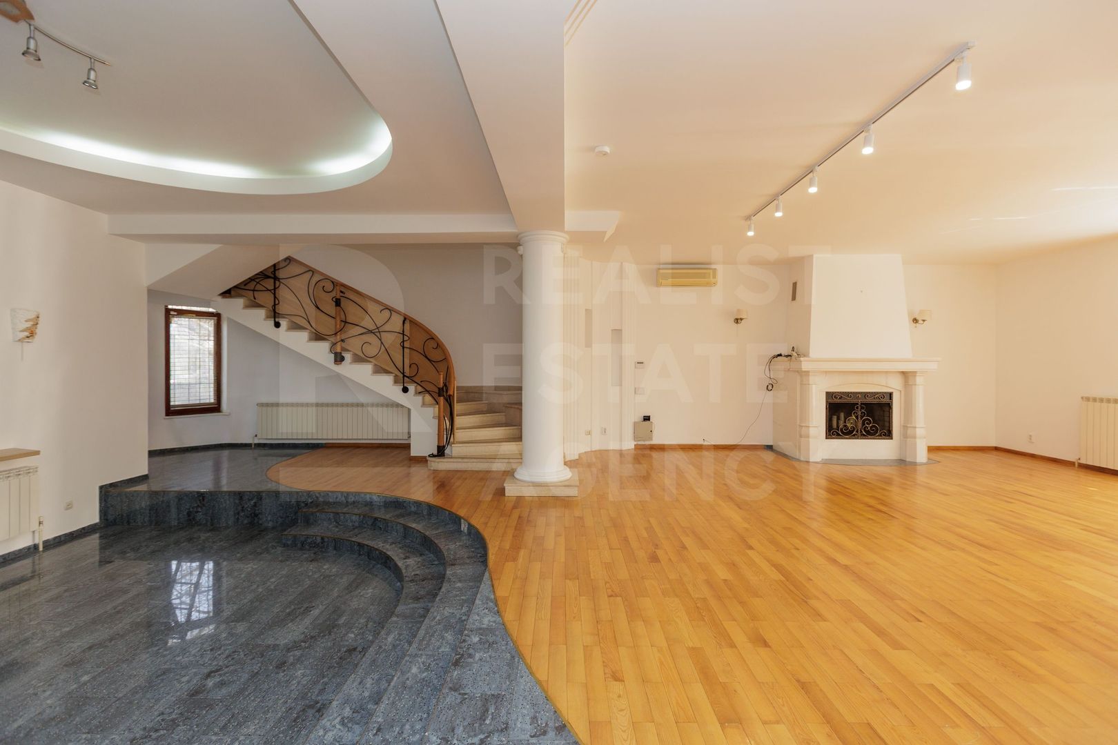 Chirie, casă, 7 camere, str. Galbena, Centru - Poză 16