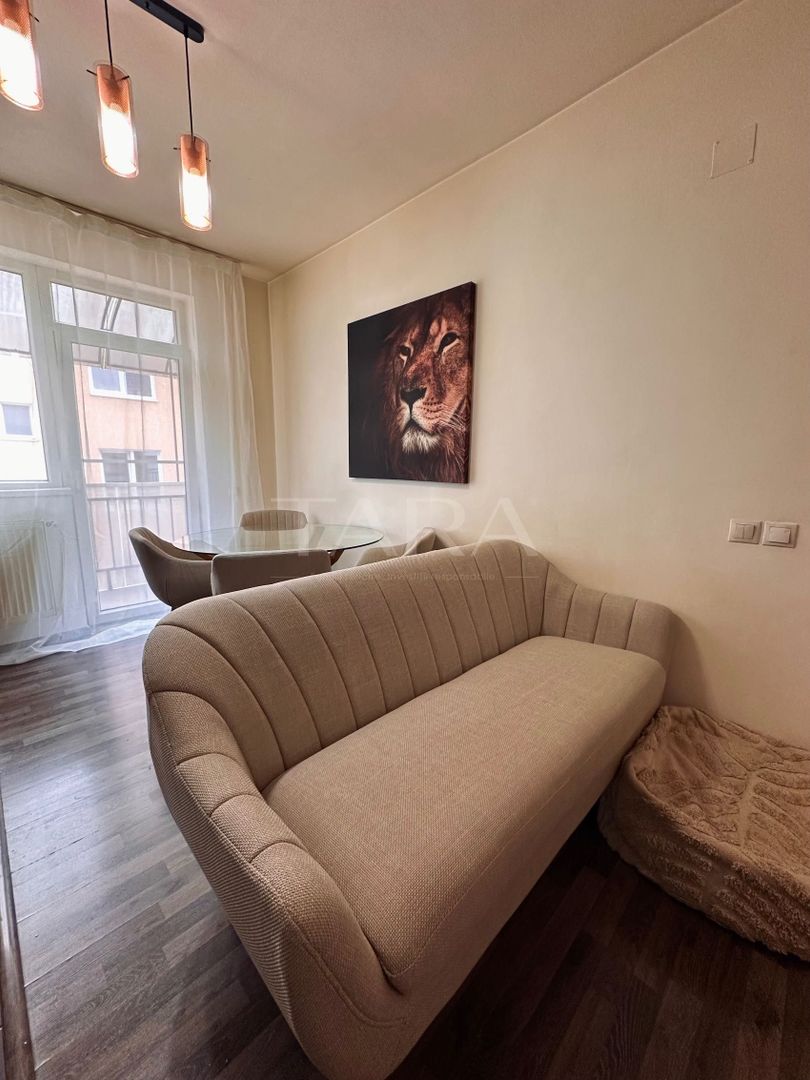 Apartament cu 3 camere, complet mobilat și utilat – strada Eroilor. - Poză 6