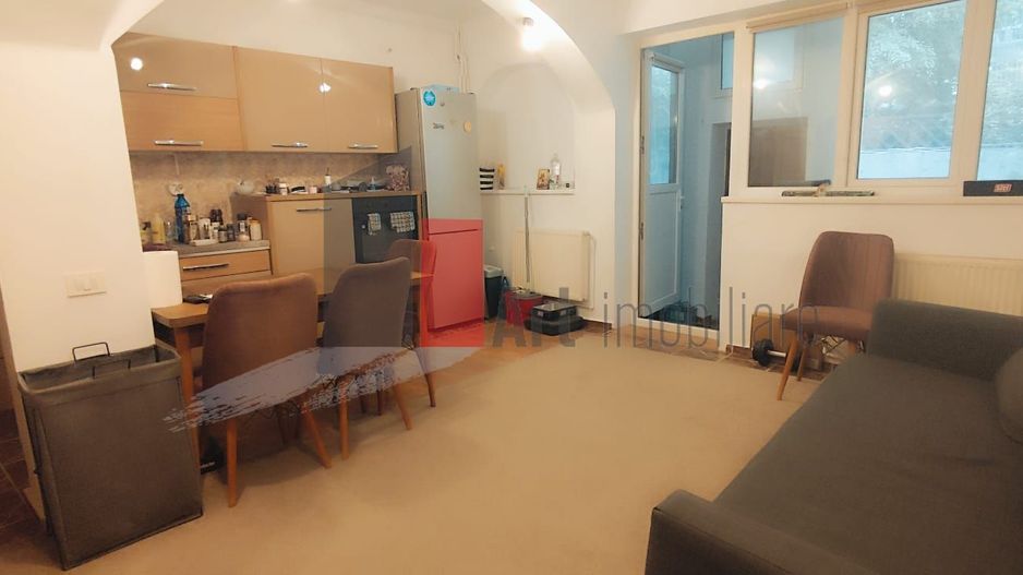 Casa "YENI" , constructie 2002, finisata complet - Poză 1