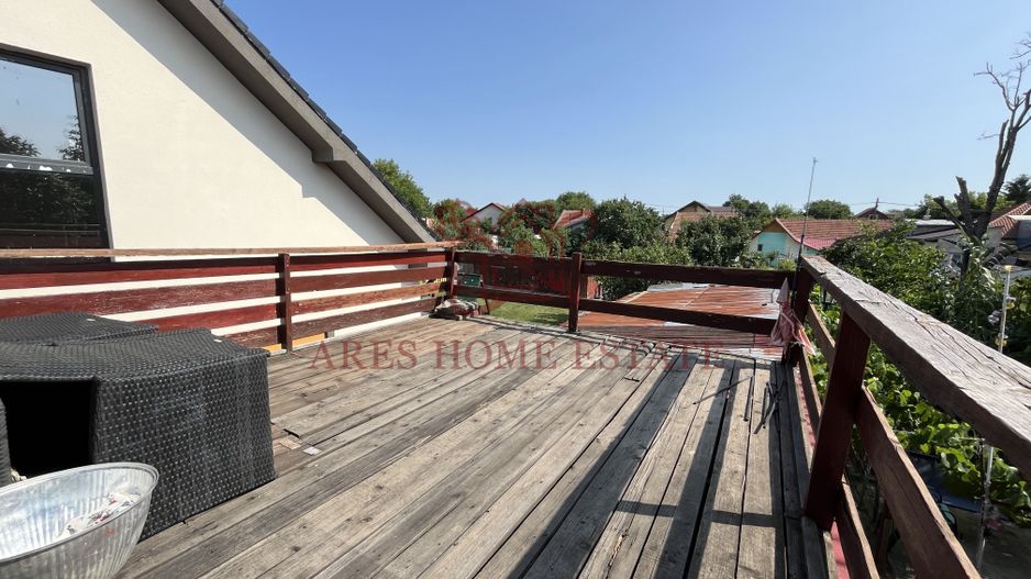 Casă individuală P+1+pod, pe piloni cu panouri solare - Poză 13