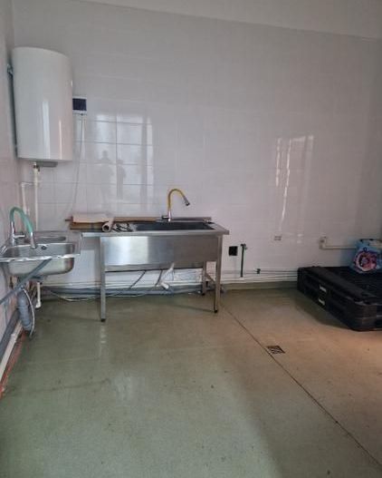 Spațiu comercial cu terasă stradală | 70 mp + pivniță 45 mp - Poză 5