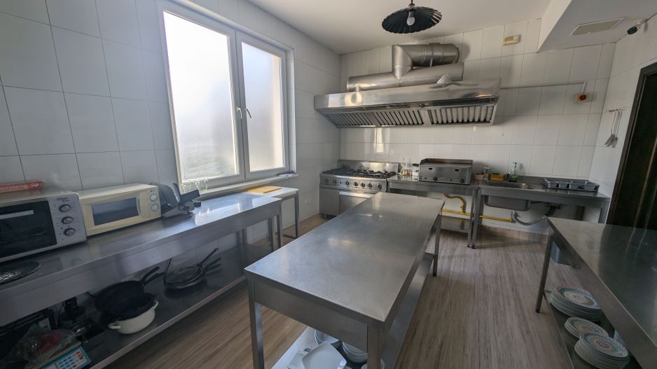 Imobil comercial P+2E+M - 28 Camere - Poză 22