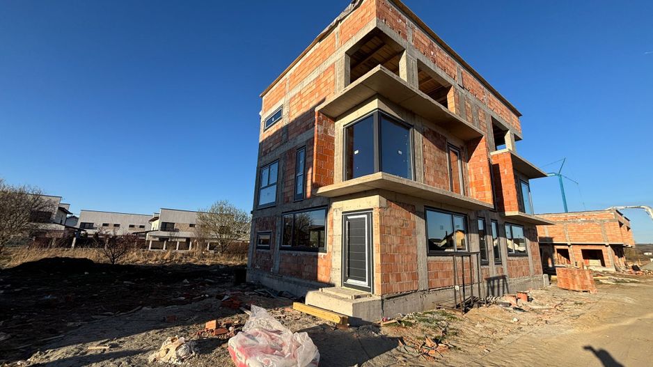 Casa MODERNA cu etaj RETRAS, zona Triajului, Selimbar - Poză 1