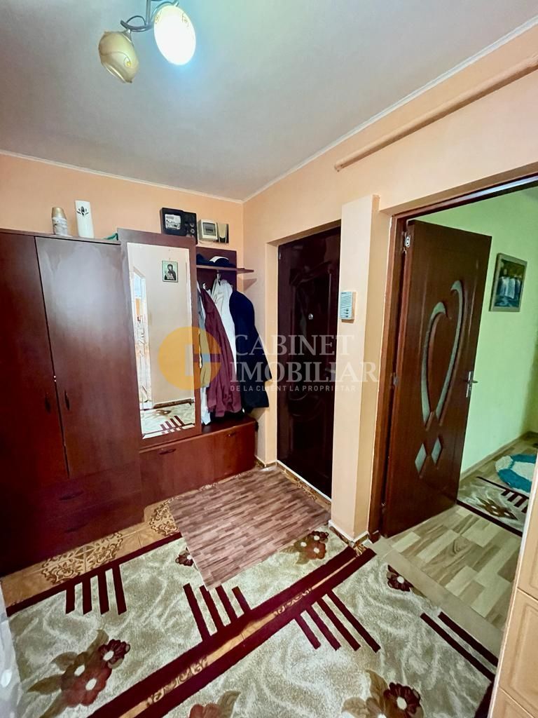 Etaj 2 Apartament 2 Camere Decomandat LIDL-Nicolina Bloc 1983 - Poză 7