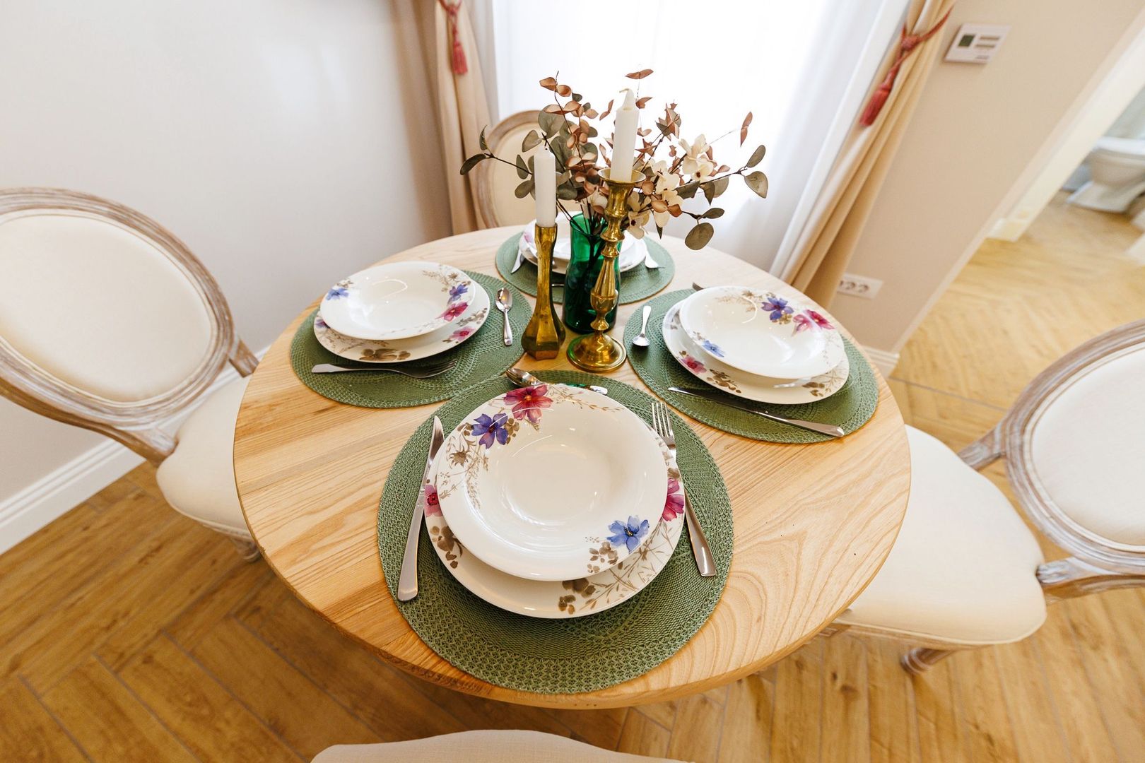 Apartament premium în cladire istorică - Poză 2