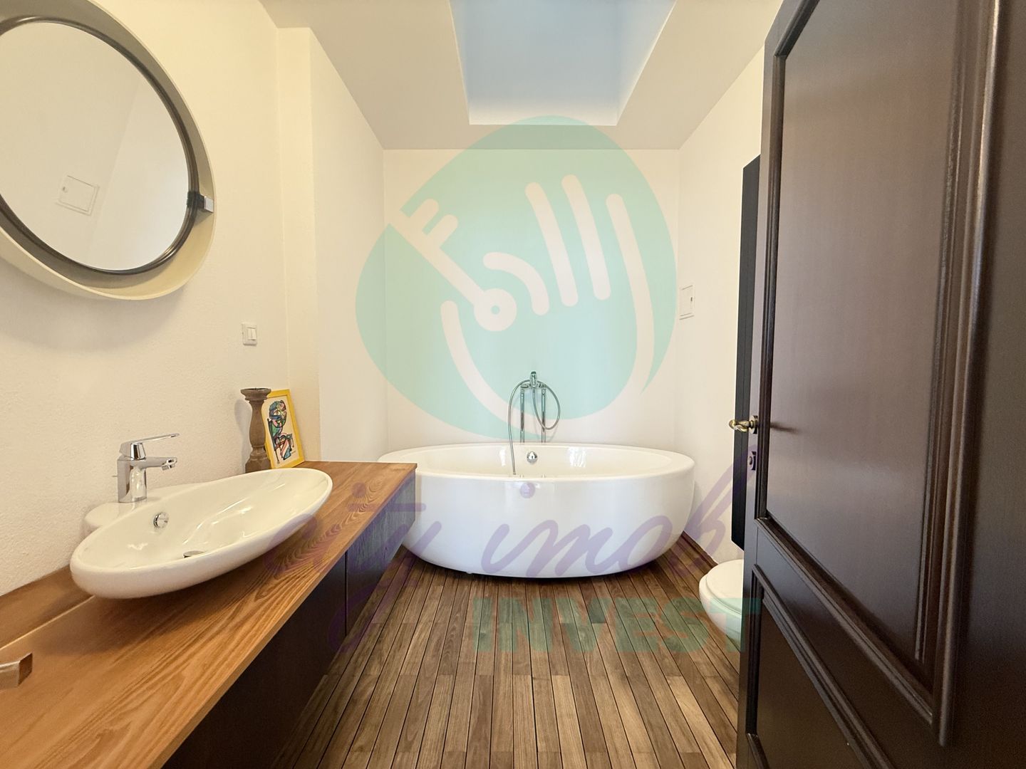 CASA ART-DECO CONSOLIDATA in 2011 cu gradina de 160 mp - Poză 17