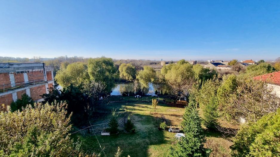 LAKEFRONT LUXURY MANSION IANCU NICOLAE - Poză 2