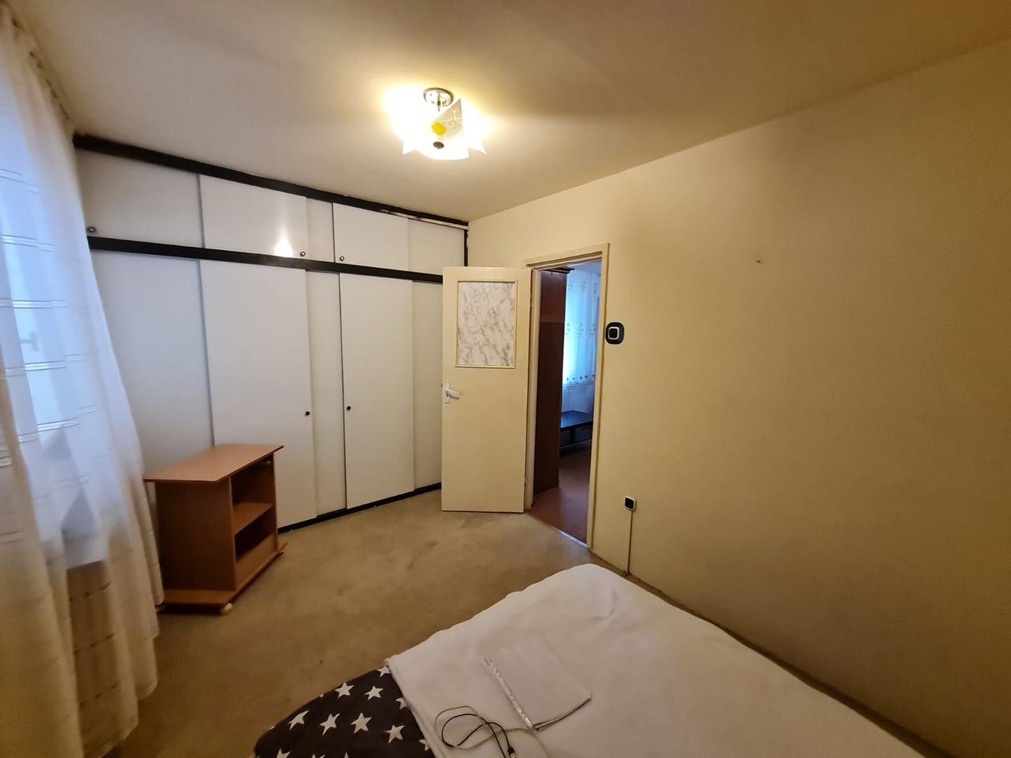 Apartament modest în zona Dacia - Poză 4