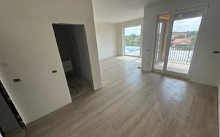 Apartment bloc nou cu lift si loc de parcare inclus - Poză 5