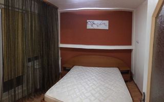 Închiriere apartament cu 3 camere - Poză 1