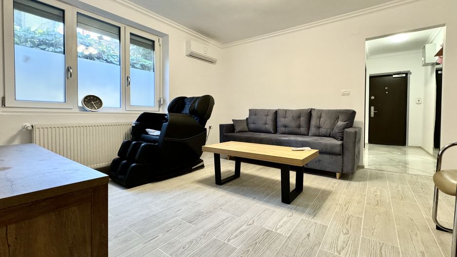 Apartament 2 camere, renovat, pet friendly, zona Central- Piata 700 - Poză 1