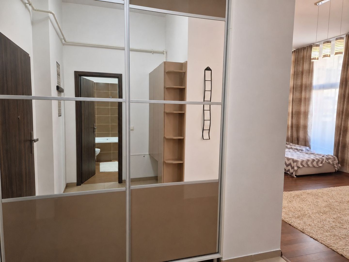 De Inchiriat Apartament 2 Camere, Etaj 1, 69 mp, Terasa, Zona Soarelui - Poză 5