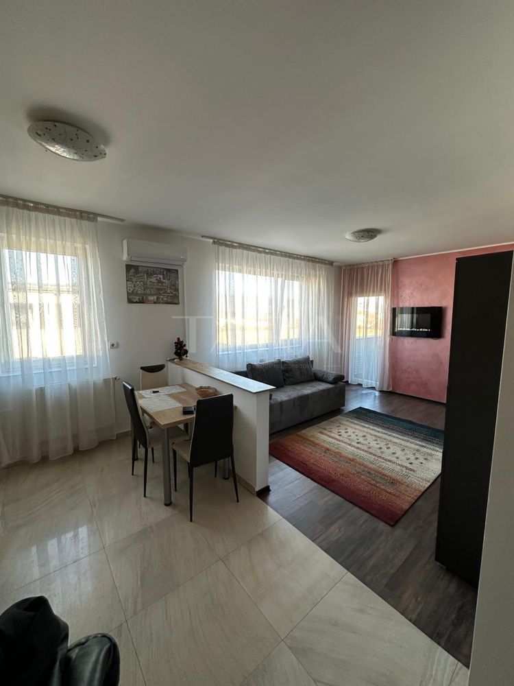 Apartament de vânzare cu 2 camere, balco, parcare, zona Stadionului. - Poză 3