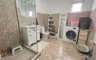 Vila de vanzare Onesti - Cartier Andrasesti - Poză 12