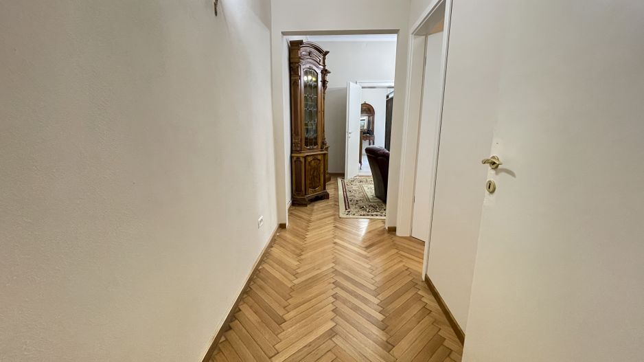 Apartament frumos in zona centrala - Poză 11