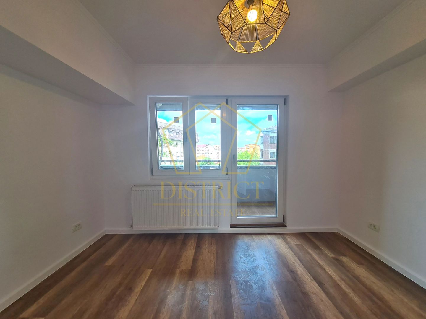 Apartament cu 4 camere renovat integral | Etaj 3 | Calea Sagului - Poză 3