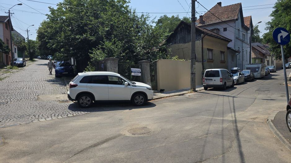 Casa 3 camere, 85mp,240 mp teren,str.Avram Iancu,0% comision - Poză 1